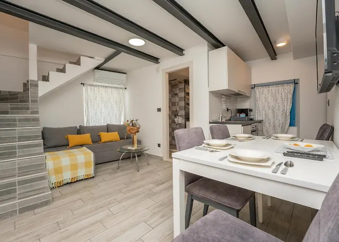 Apartmán Luxurious In Biograd With Wifi *
