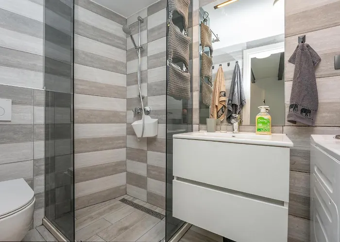 Luxurious In Biograd With Wifi Apartmán